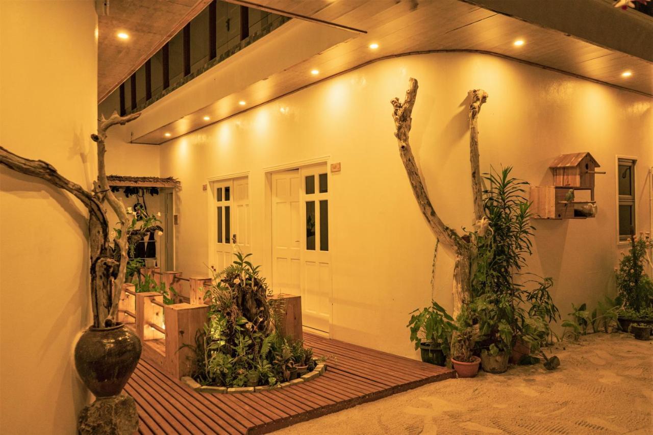 Hotel Nala Island Village